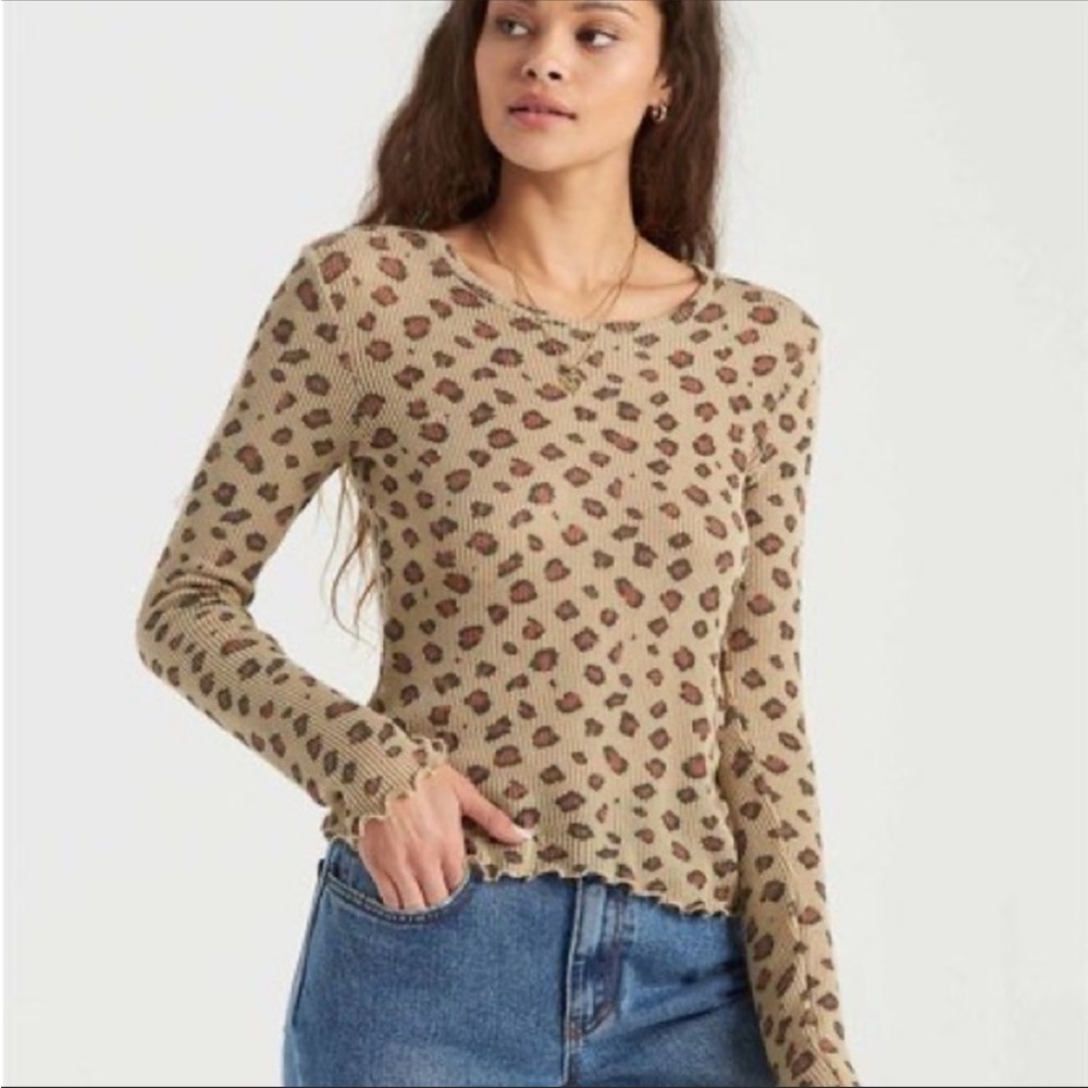Billabong long John cheetah print top